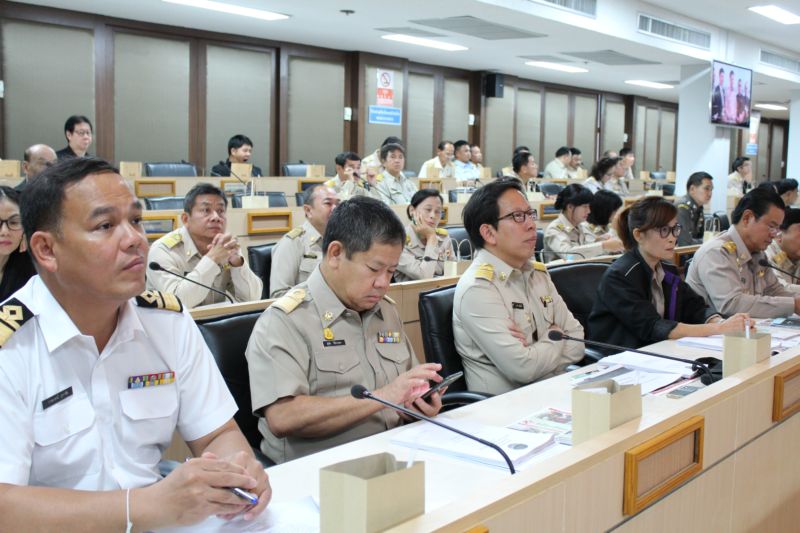 31 พค.60 น.ส.นันทนา  หวังธงชัยเจริญ ร่วมประชุมหัวหน้าส่วนราชการจังหวัดสมุทรสาคร