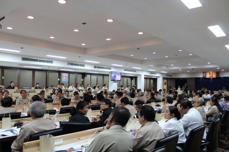 31 พค.60 น.ส.นันทนา  หวังธงชัยเจริญ ร่วมประชุมหัวหน้าส่วนราชการจังหวัดสมุทรสาคร