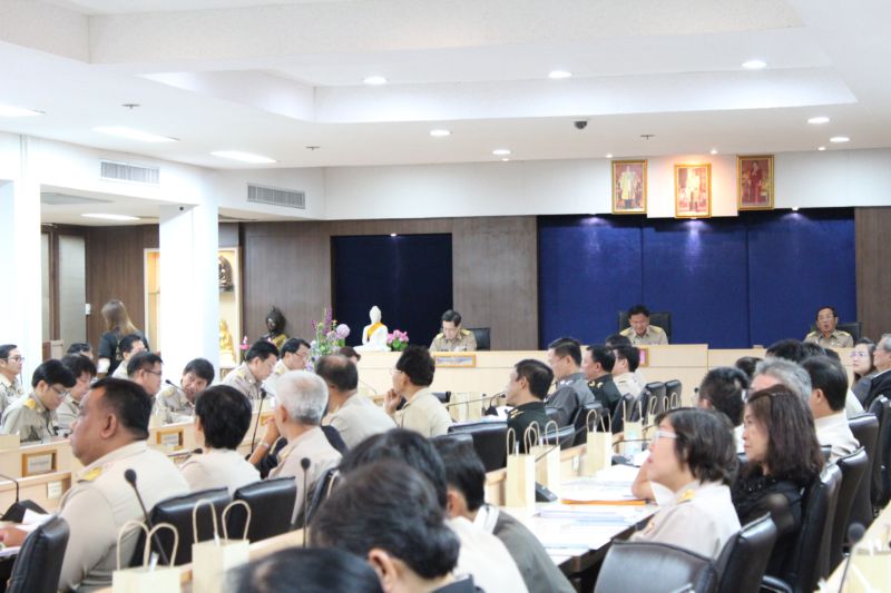 31 พค.60 น.ส.นันทนา  หวังธงชัยเจริญ ร่วมประชุมหัวหน้าส่วนราชการจังหวัดสมุทรสาคร
