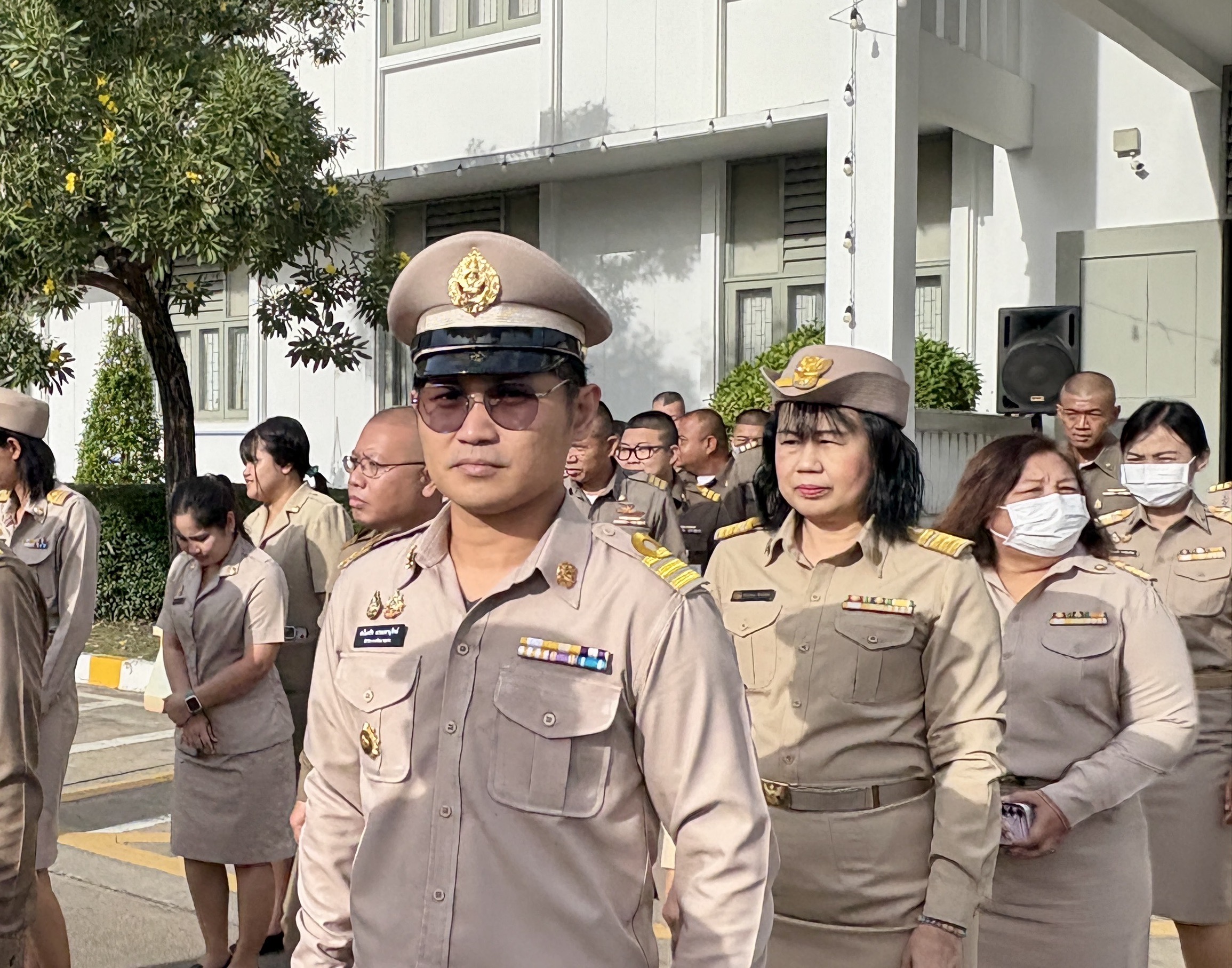 พช.สมุทรสาคร ร่วมกิจกรรมเคารพธงชาติ และร้องเพลงชาติไทยเป็นประจำทุกสัปดาห์
